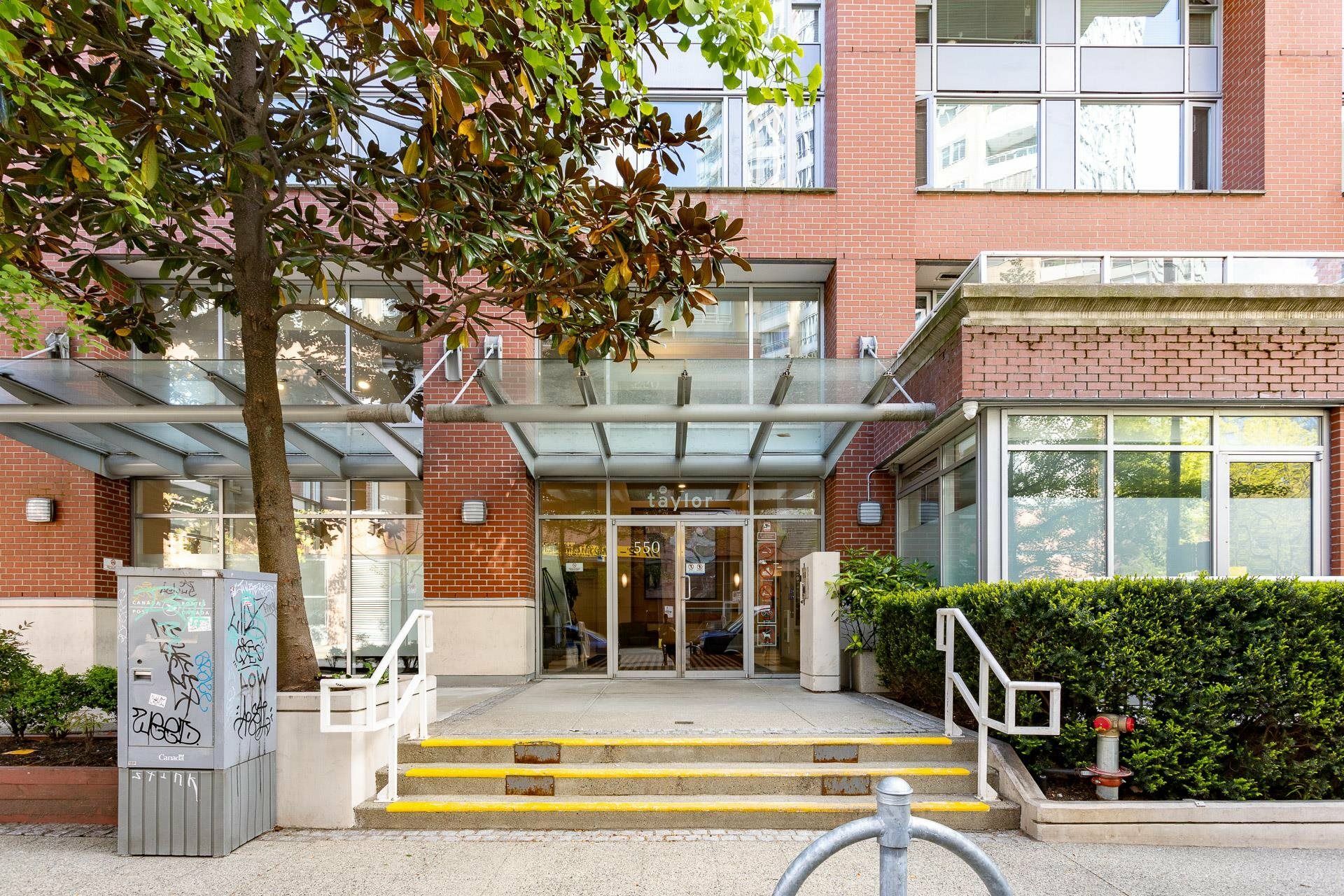 Property Photo: 550 Taylor Street 1205 BC V6B 1R1