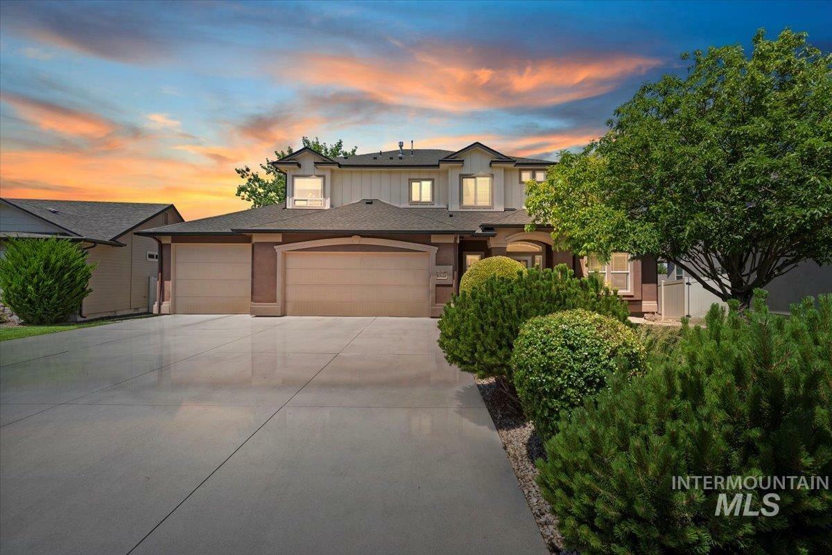 Property Photo: 1112 W Belknap Dr ID 83686-5797