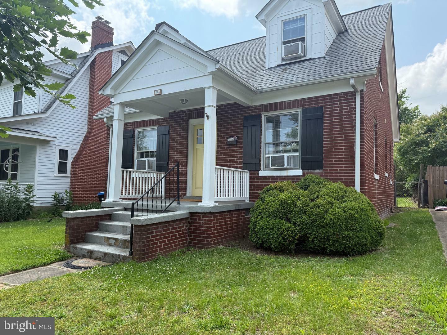 Property Photo: 814 Brompton Street A VA 22401