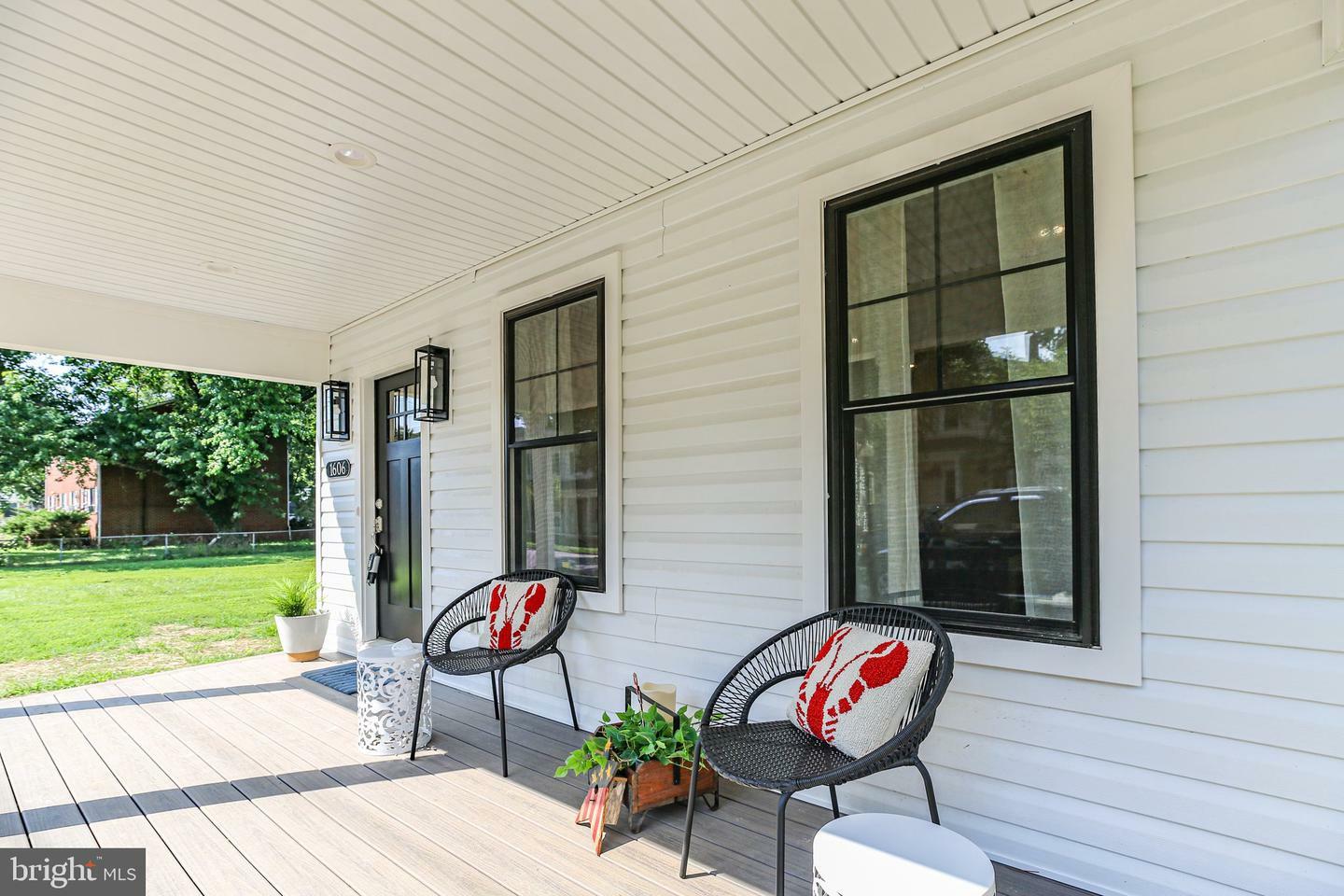 Property Photo: 1606 Charles Street VA 22401
