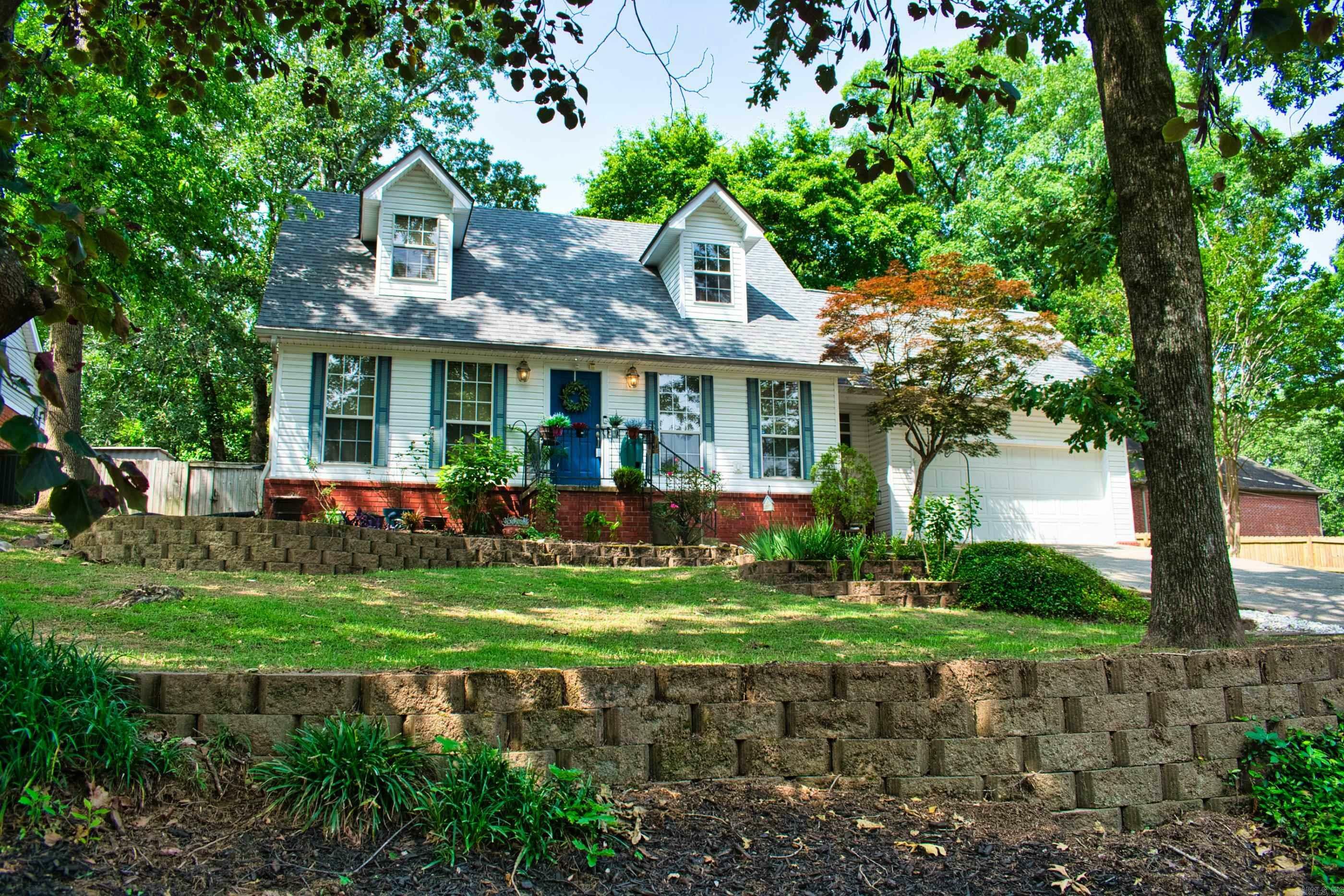 Property Photo: 1304 Winbourne Drive AR 72116
