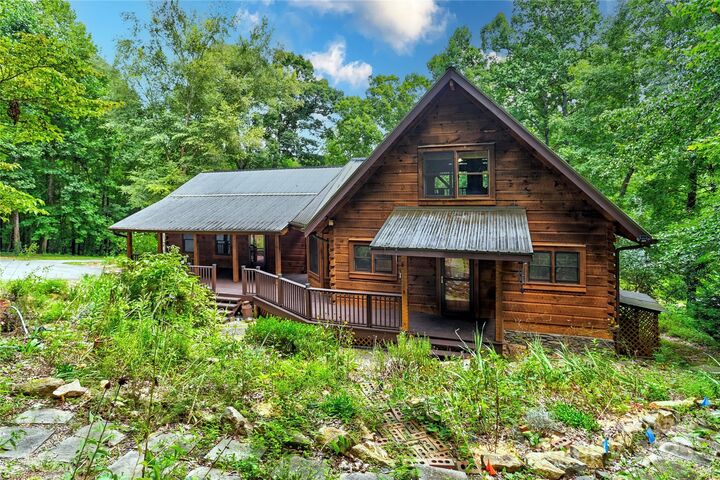 Property Photo: 720 Potneck Road NC 28147