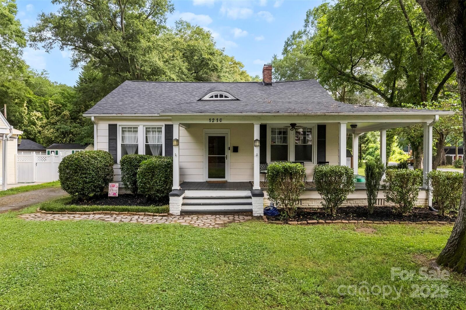 Property Photo: 1210 Jackson Road NC 28052