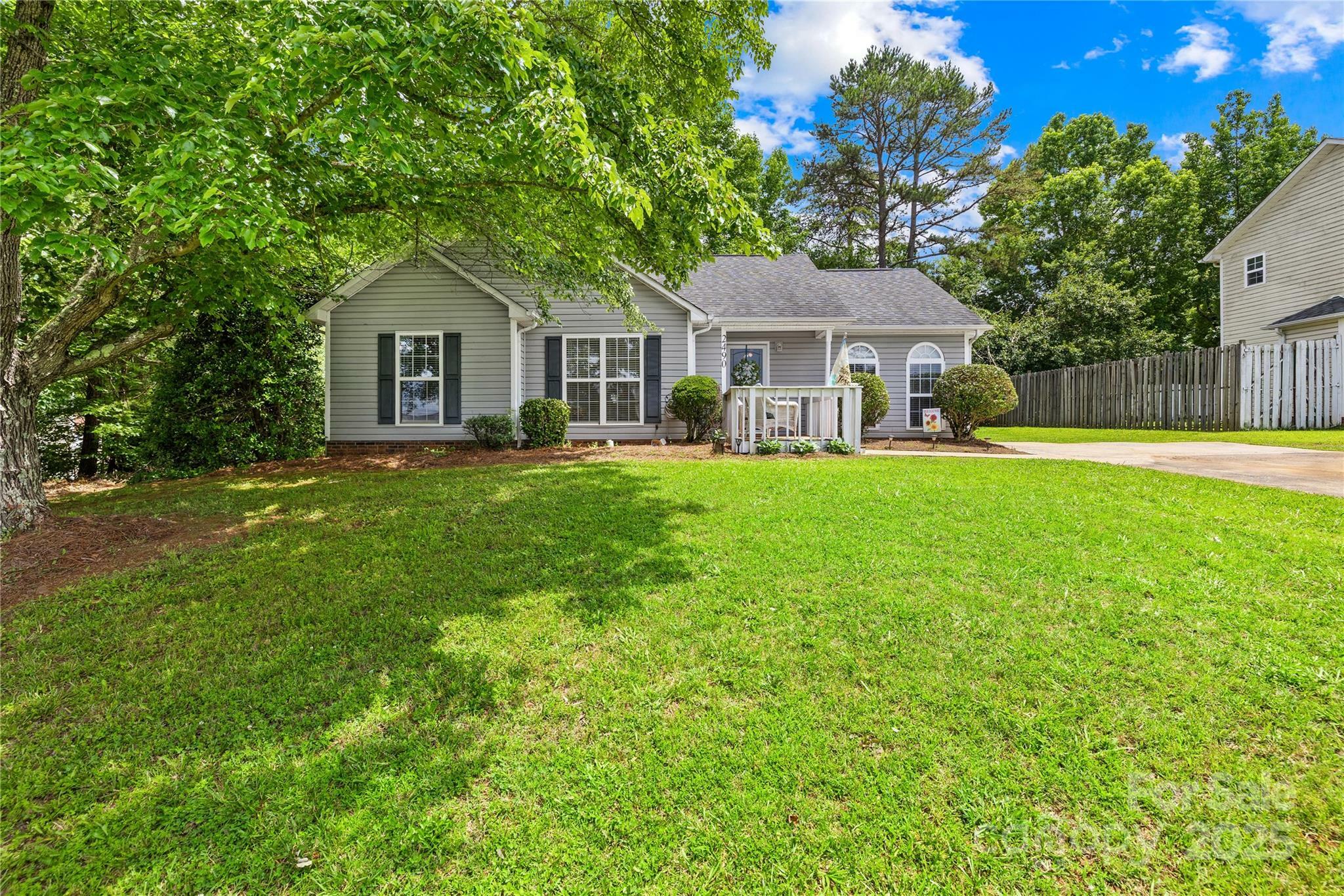 Property Photo: 2490 Hawk Ridge Drive NC 28056