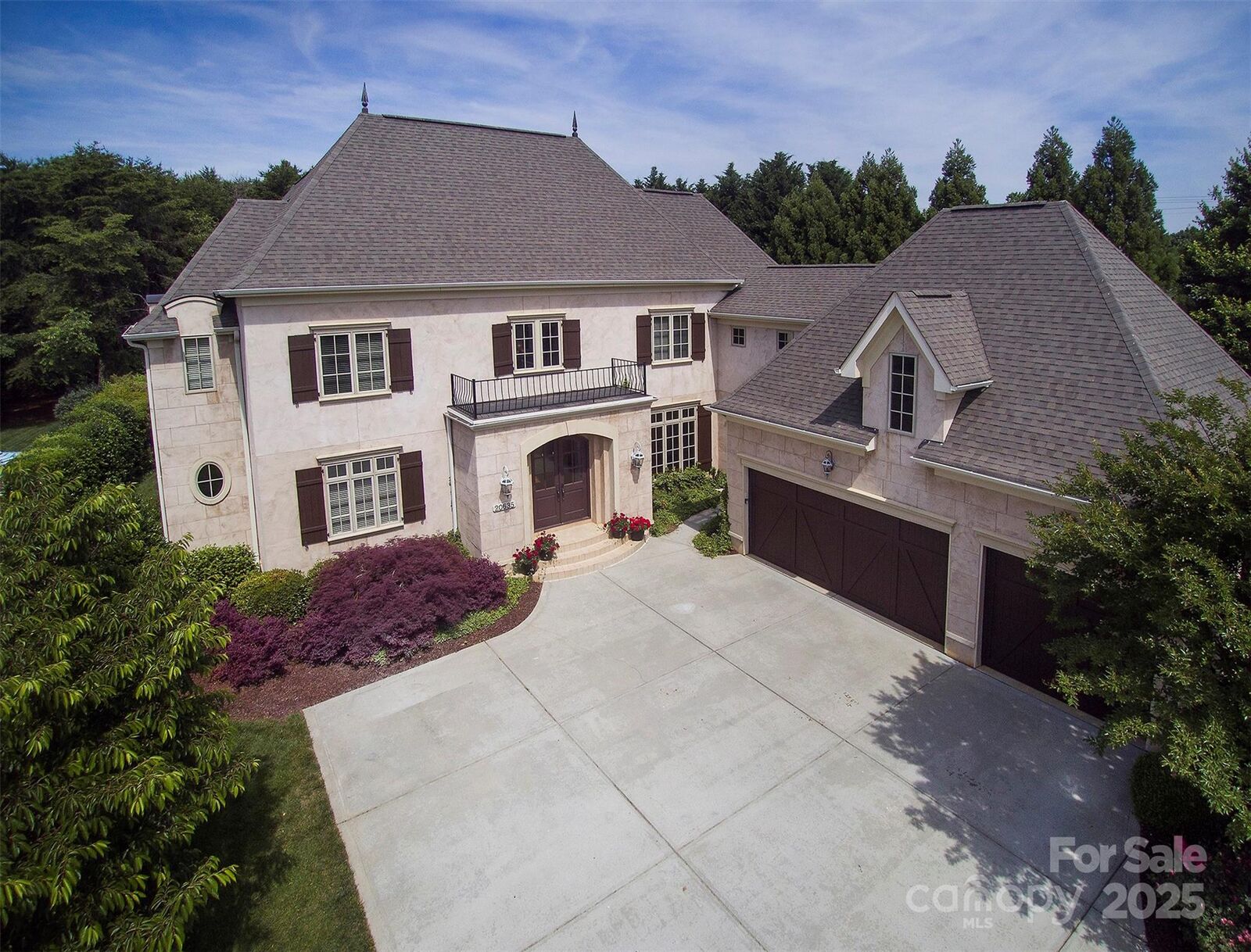 Property Photo:  20635 Queensdale Drive  NC 28031 