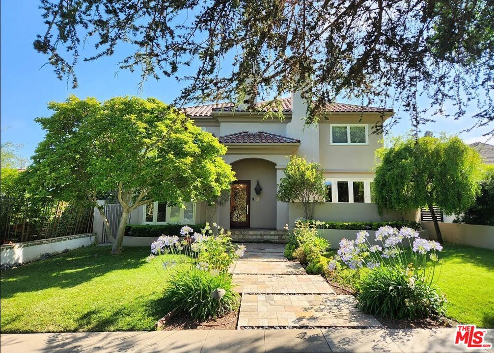 Property Photo: 328 15th St CA 90402