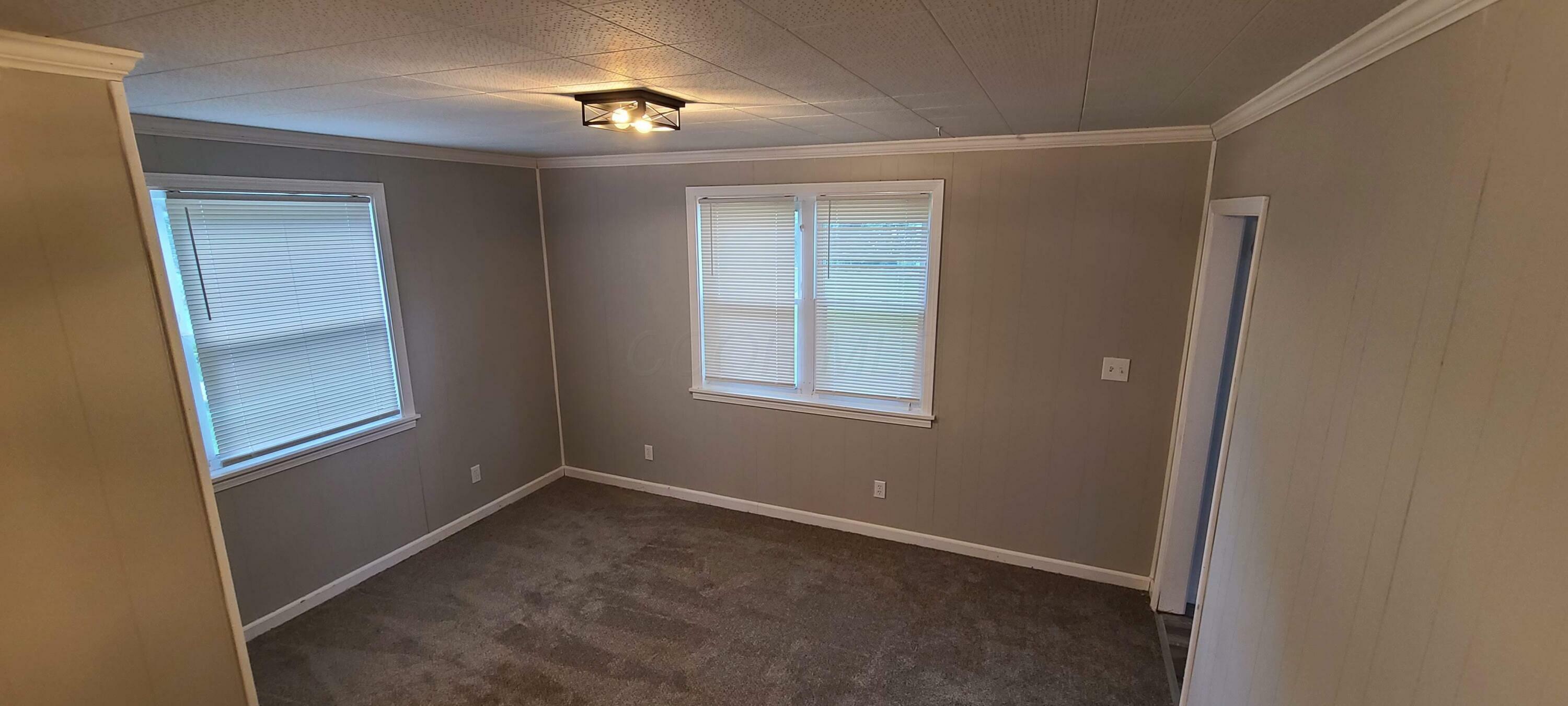 Property Photo: 1710 Hess Boulevard OH 43212