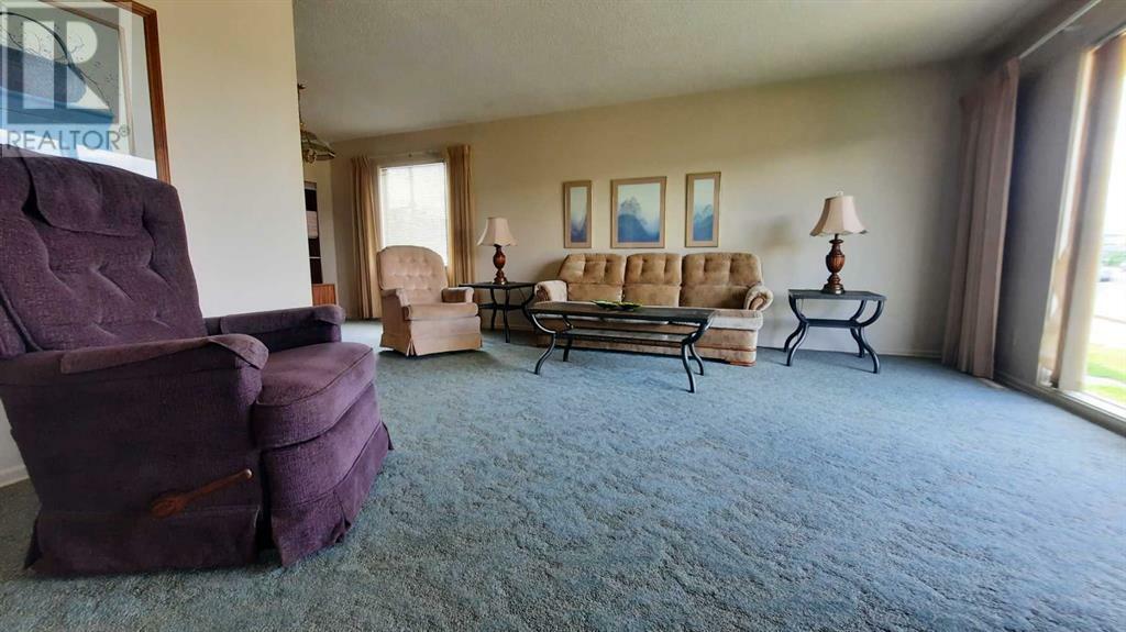 Property Photo:  40 Cedar Crescent  AB T0J 0Y7 