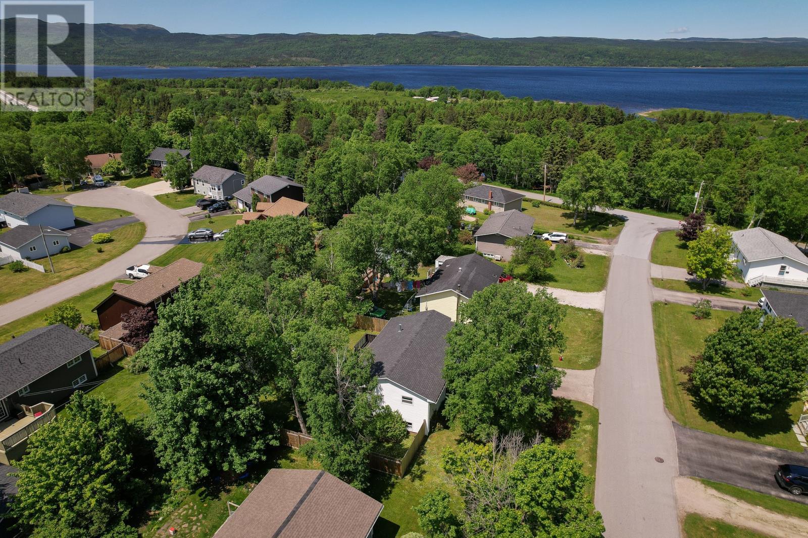 Property Photo:  6 Dawe Place  NL A0L 1K0 