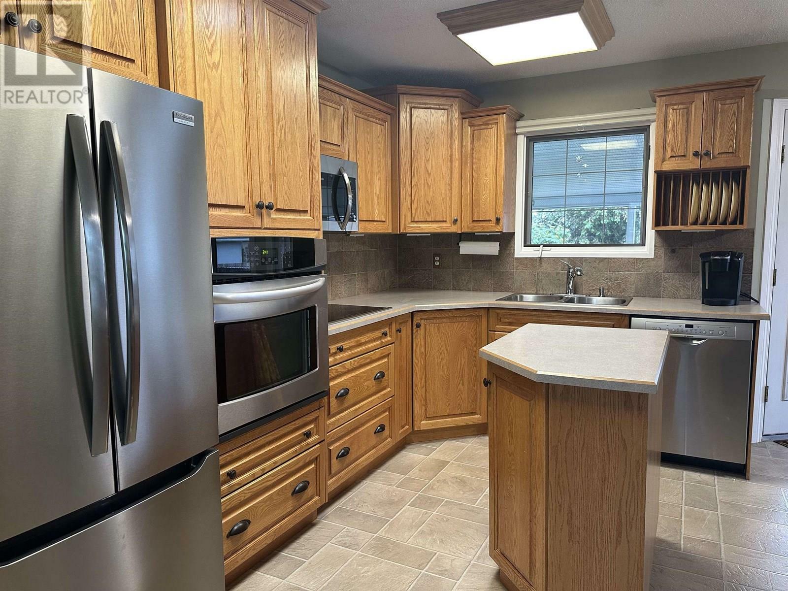 Property Photo:  9507 103 Avenue  BC V1J 2G7 