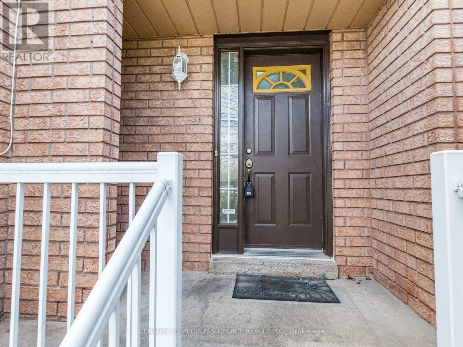 Property Photo: 32 Twin Pines Crescent ON L7A 1M6