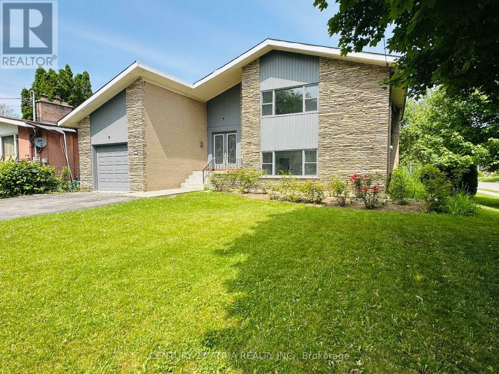 Property Photo: 67 Chelmsford Avenue ON M2R 2W5