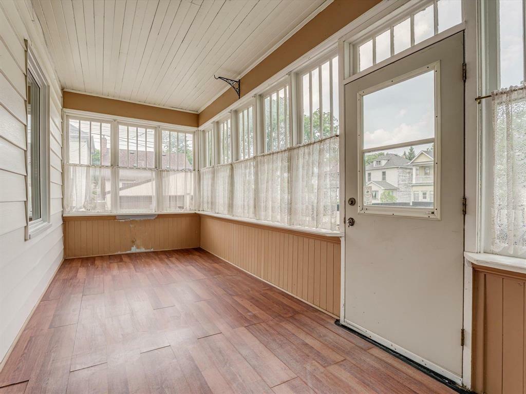 Property Photo: 456 Machray Avenue MB R2W 1A7