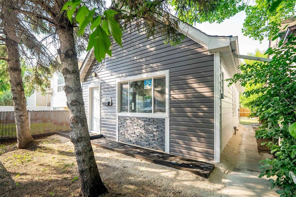 Photo de la propriété: 1031 Selkirk Avenue MB R2X 0C2
