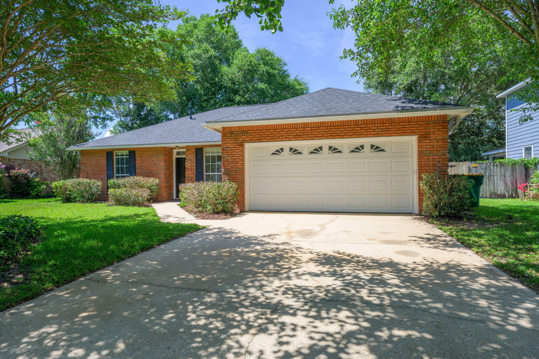 Property Photo: 4321 Hidden Lakes Drive FL 32578