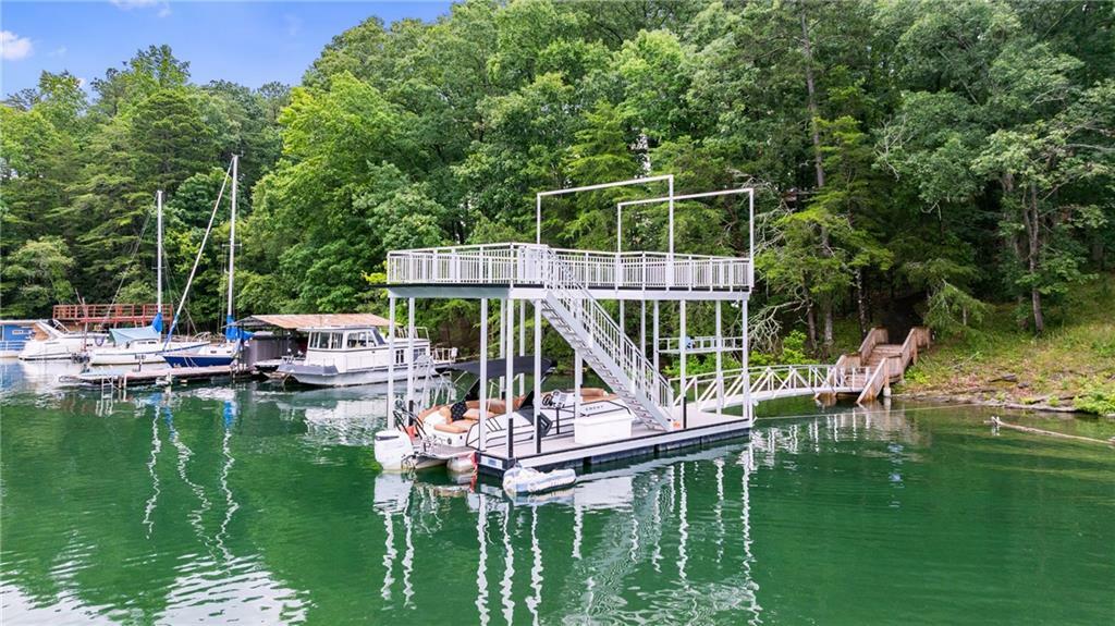 Property Photo: 6178 Lake Lanier Height Road GA 30518