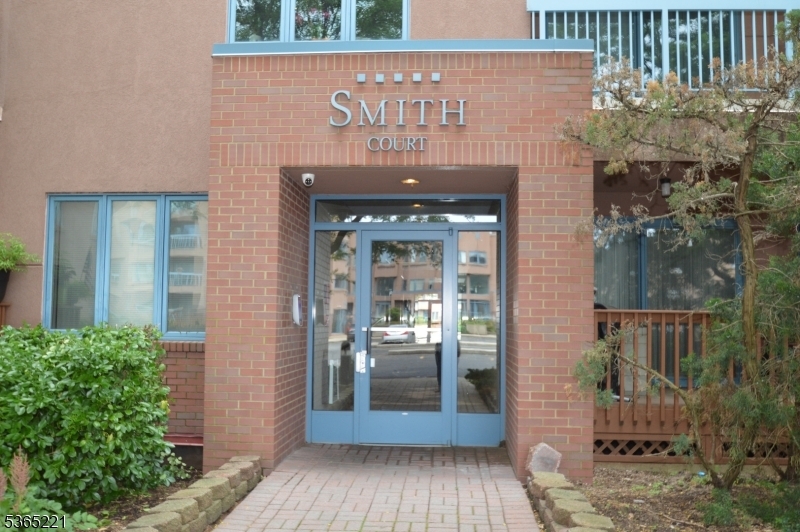 Property Photo: 406 Smith Ct NJ 07020