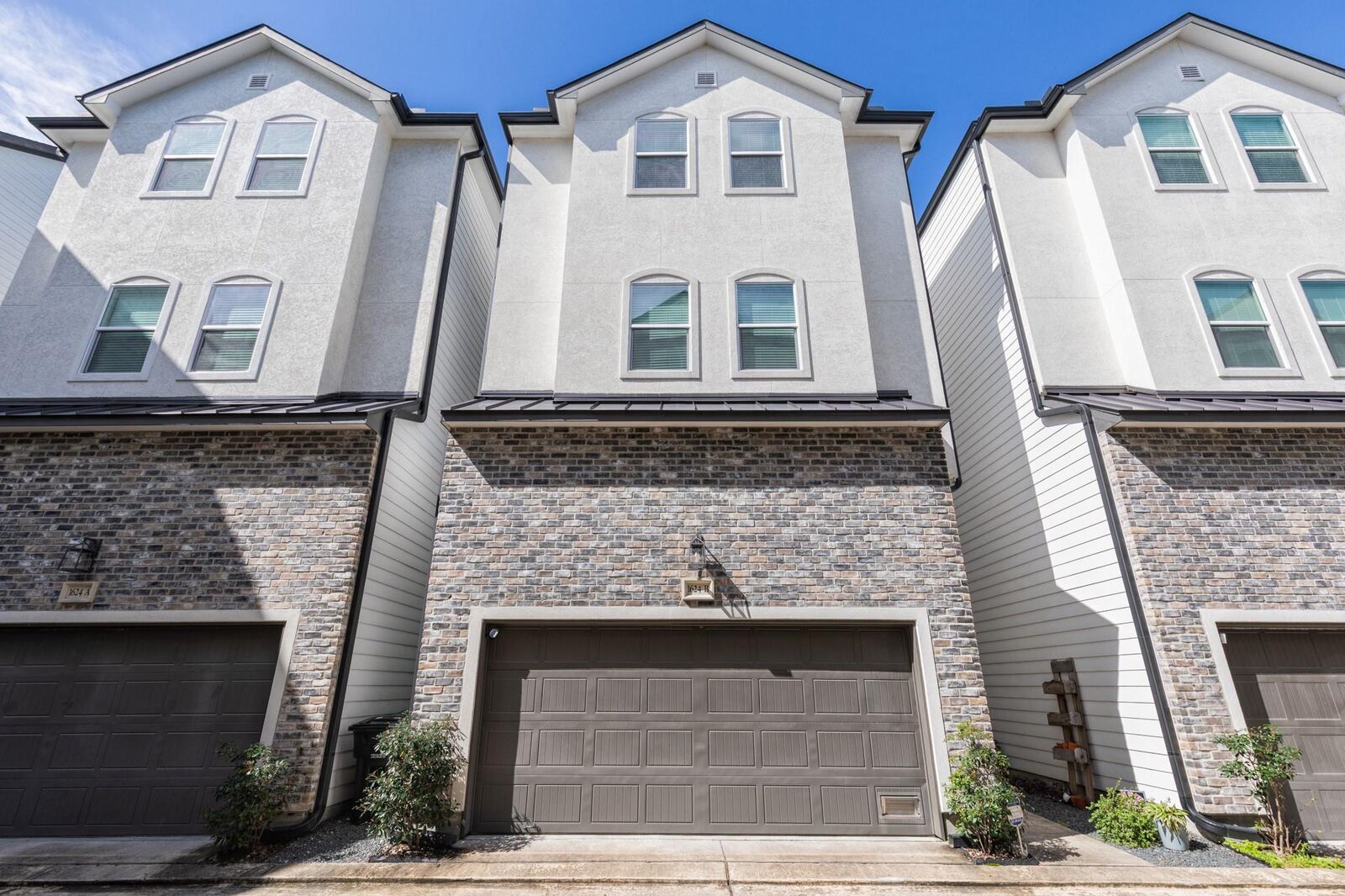 Property Photo:  1624 W 24th Street B  TX 77008 