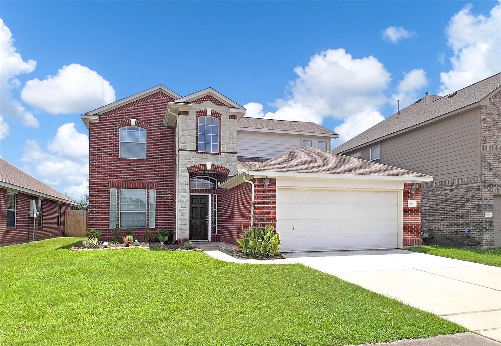 Property Photo:  18814 Lantern Cove Lane  TX 77375 