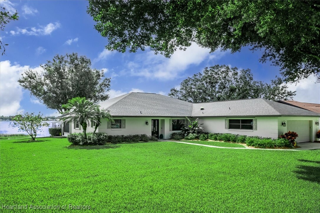 Property Photo: 130 Deanna Drive FL 33852
