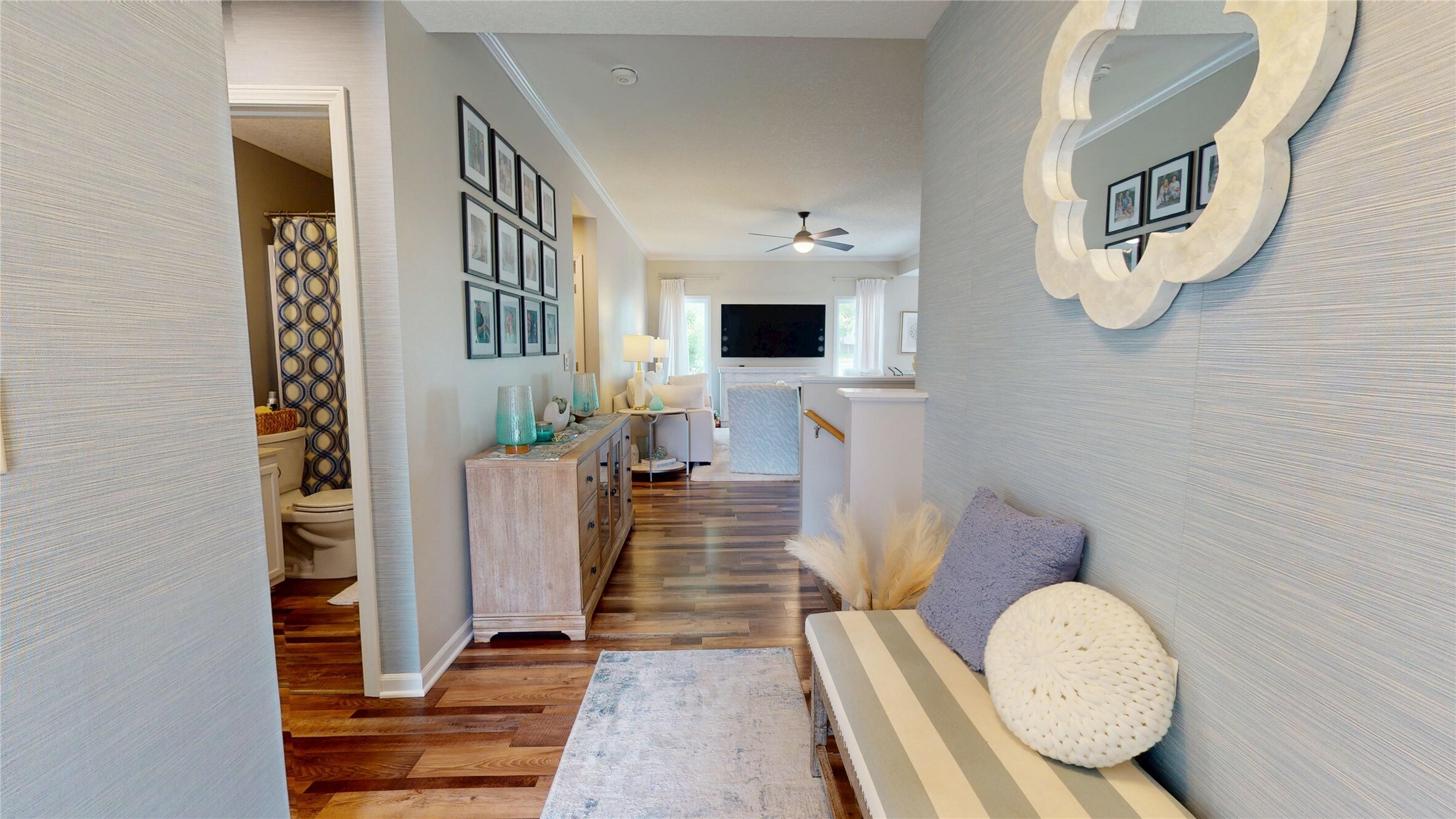 Property Photo: 402 SW 48th Street IA 50023