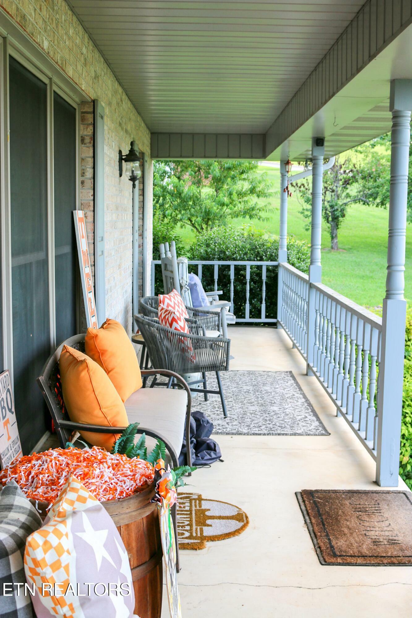 Property Photo: 729 Clydesdale Ave TN 37865