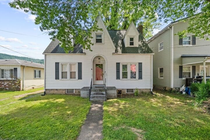 Property Photo: 104 E Riverview Drive WV 25015