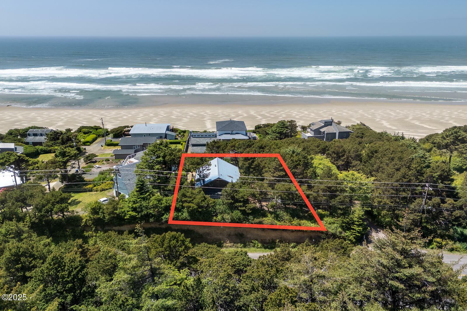 Property Photo: 9914 S Coast Hwy OR 97366