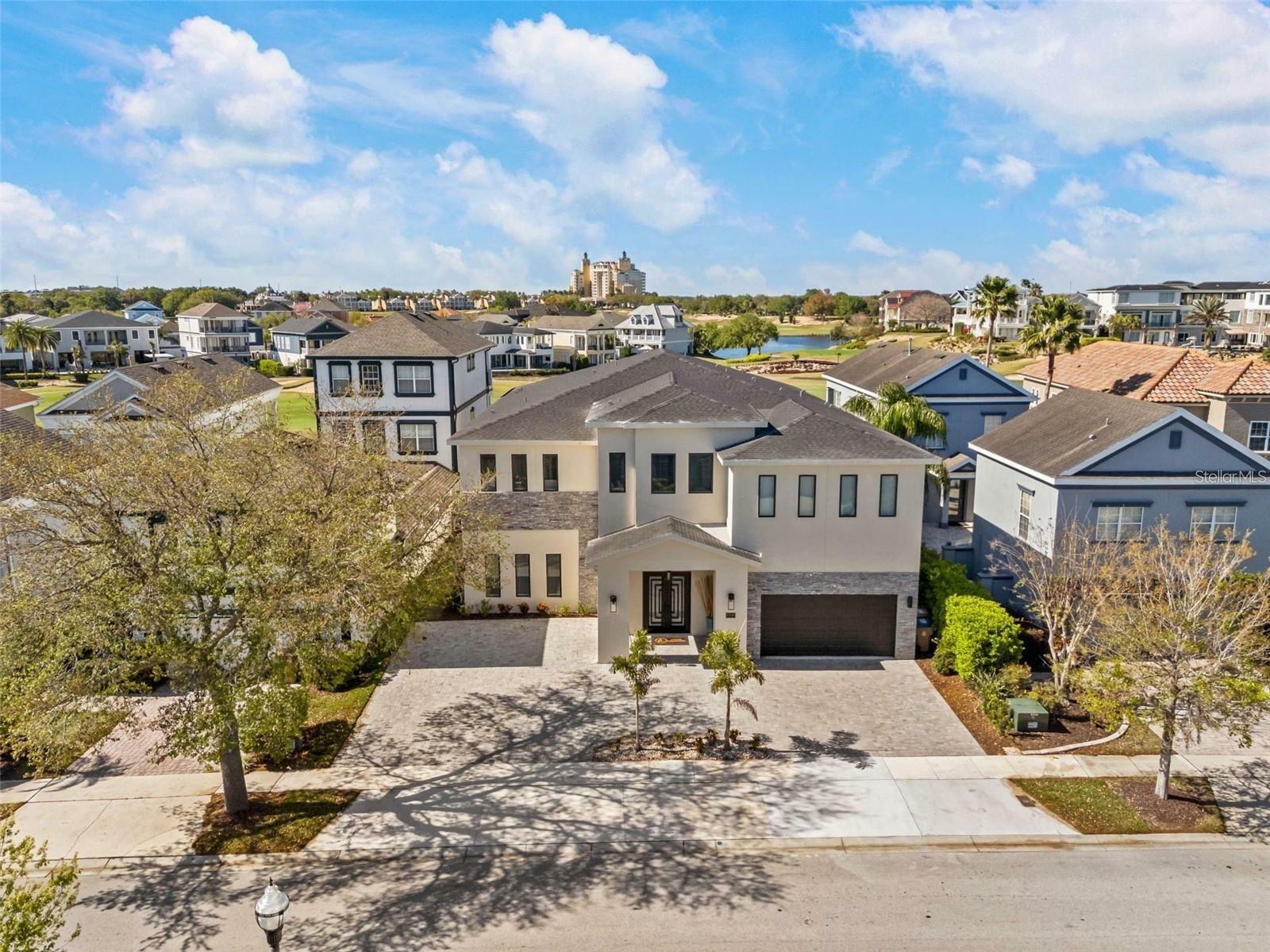 Property Photo: 1526 Euston Drive FL 34747