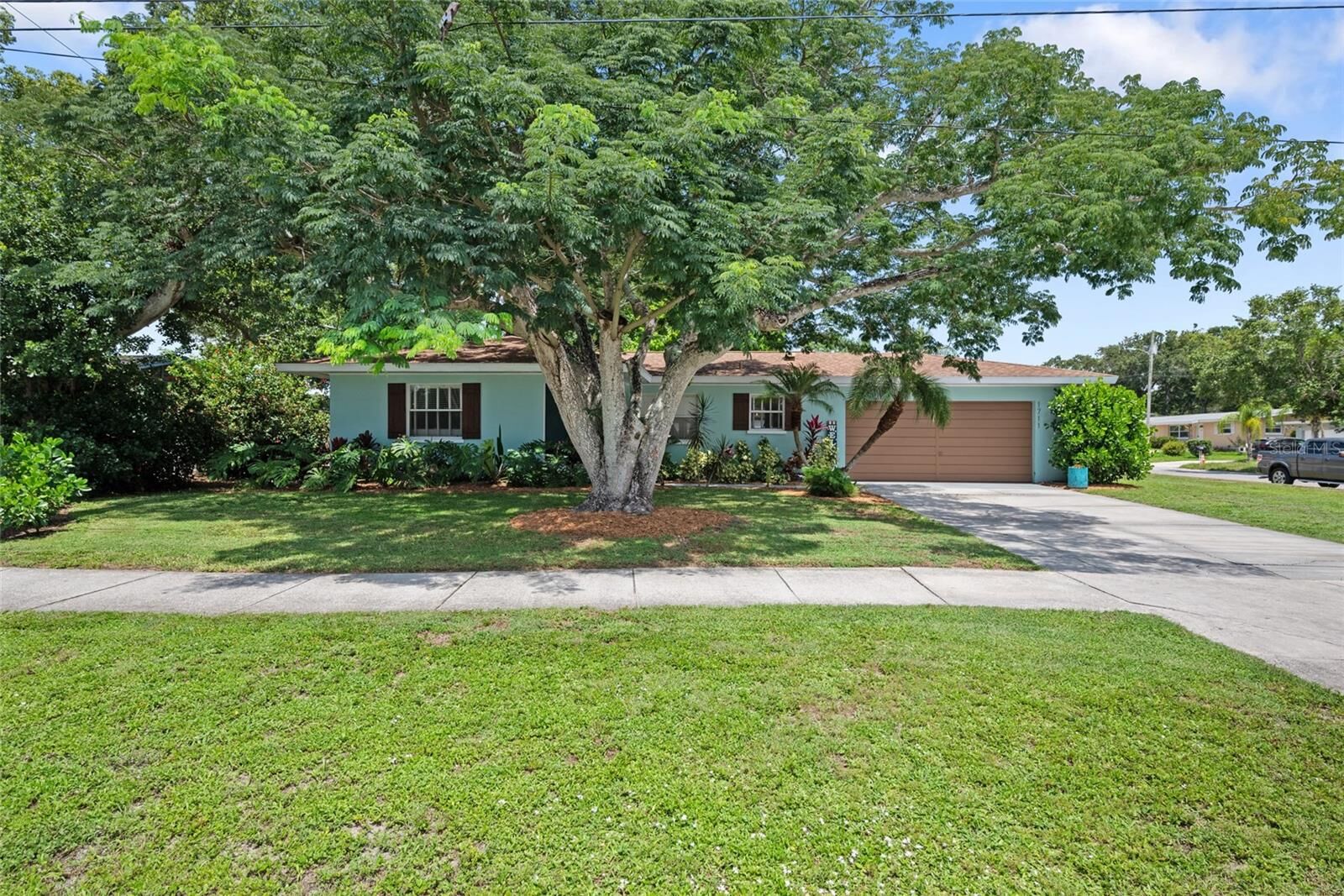 Property Photo: 1711 N Highland Avenue FL 33755