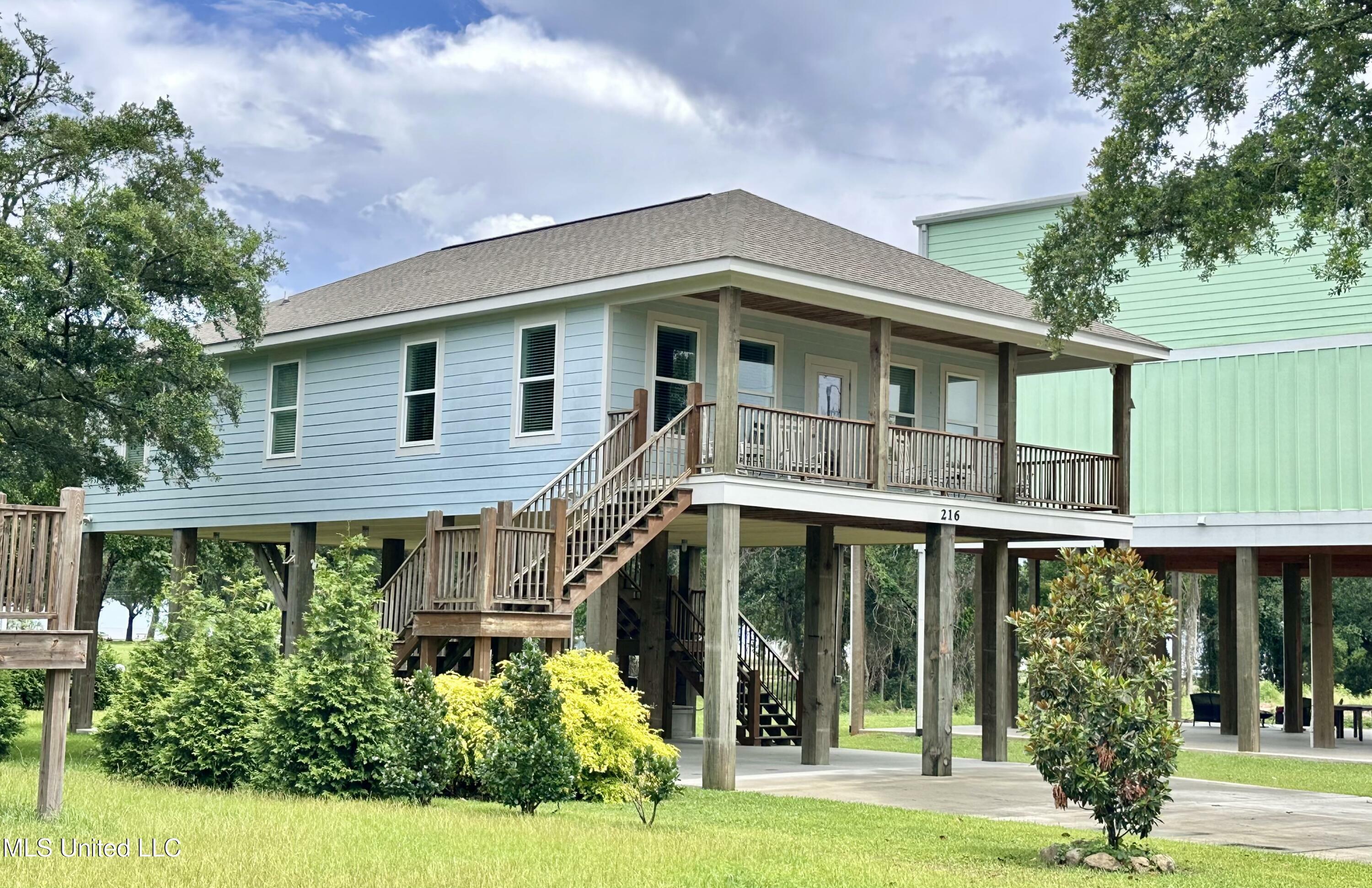 Property Photo: 216 West Avenue MS 39560