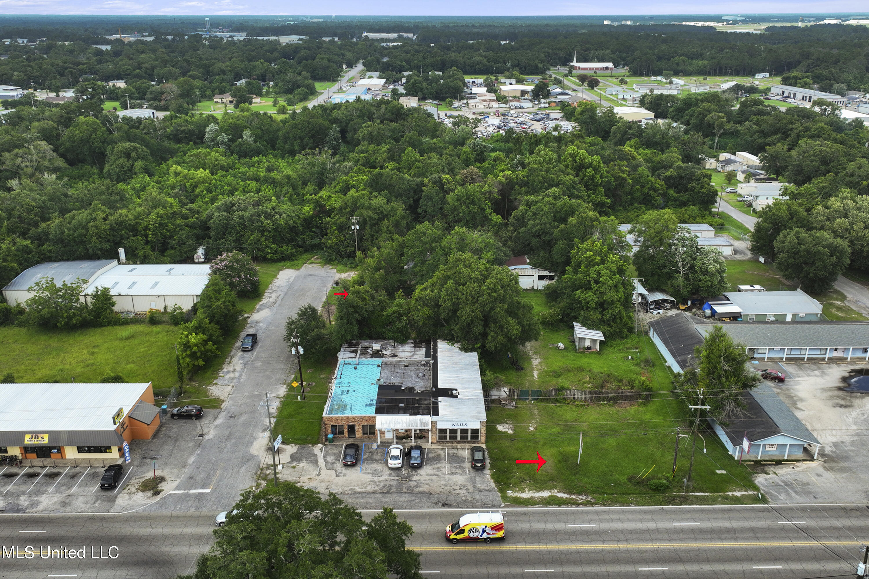 Property Photo: 1918 Pass Road MS 39501