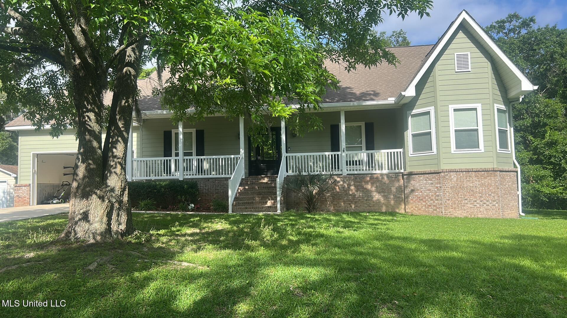 Property Photo:  4509 Hickory Street  MS 39567 