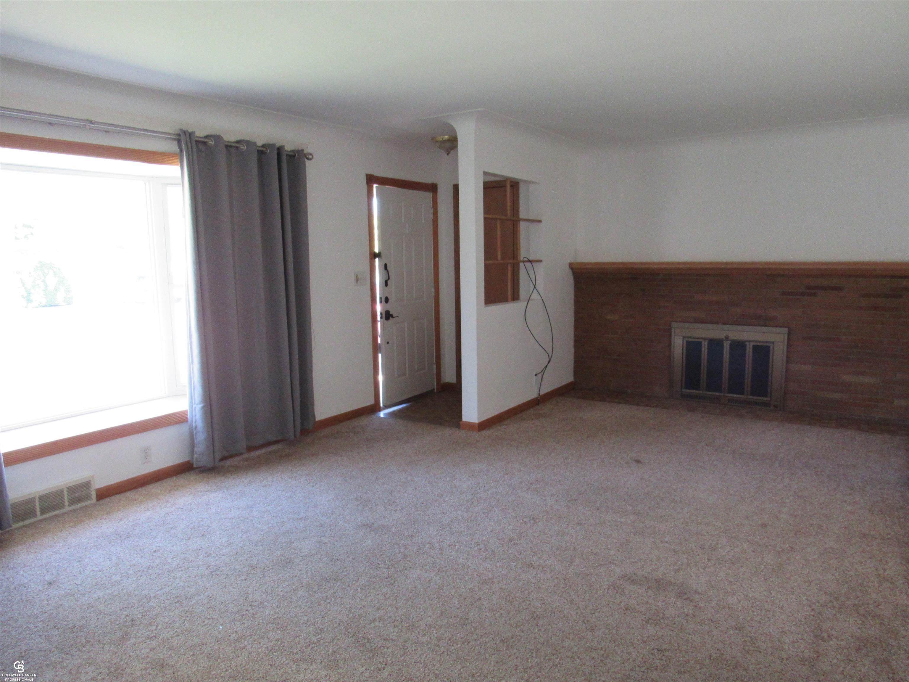 Property Photo: 32900 Knapp Avenue MI 48093