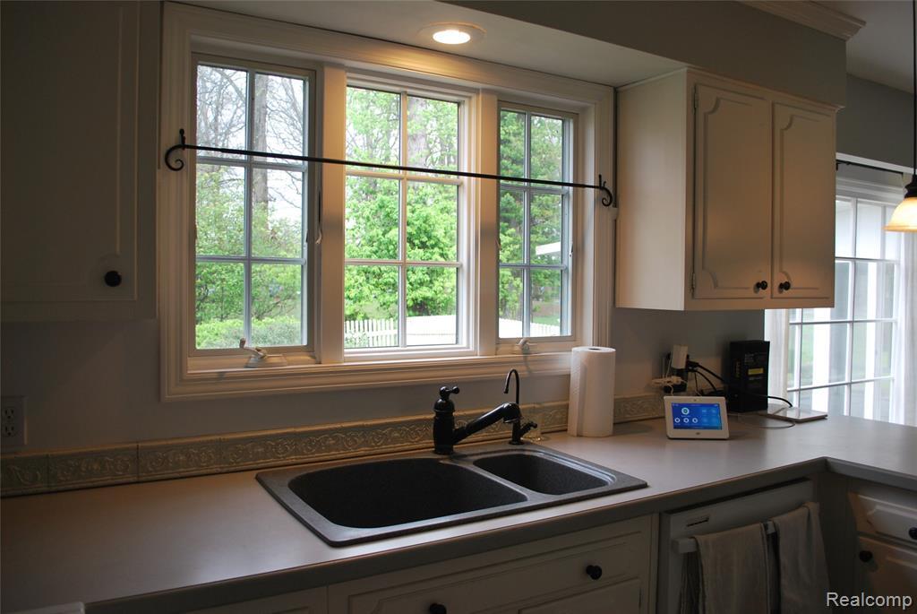 Property Photo: 1512 Rulane Drive MI 48446 1357