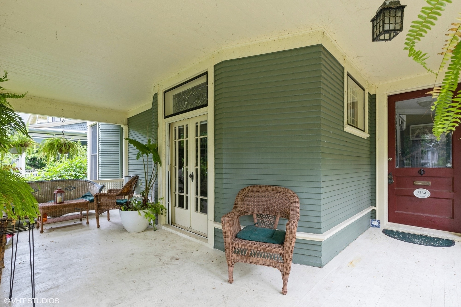 Property Photo:  1232 Hinman Avenue Main  IL 60202 