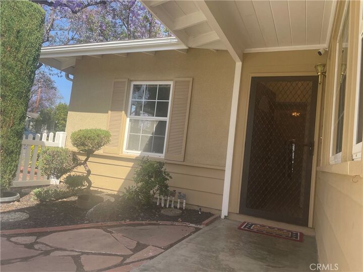 Property Photo:  13842 La Cuarta Street  CA 90602 