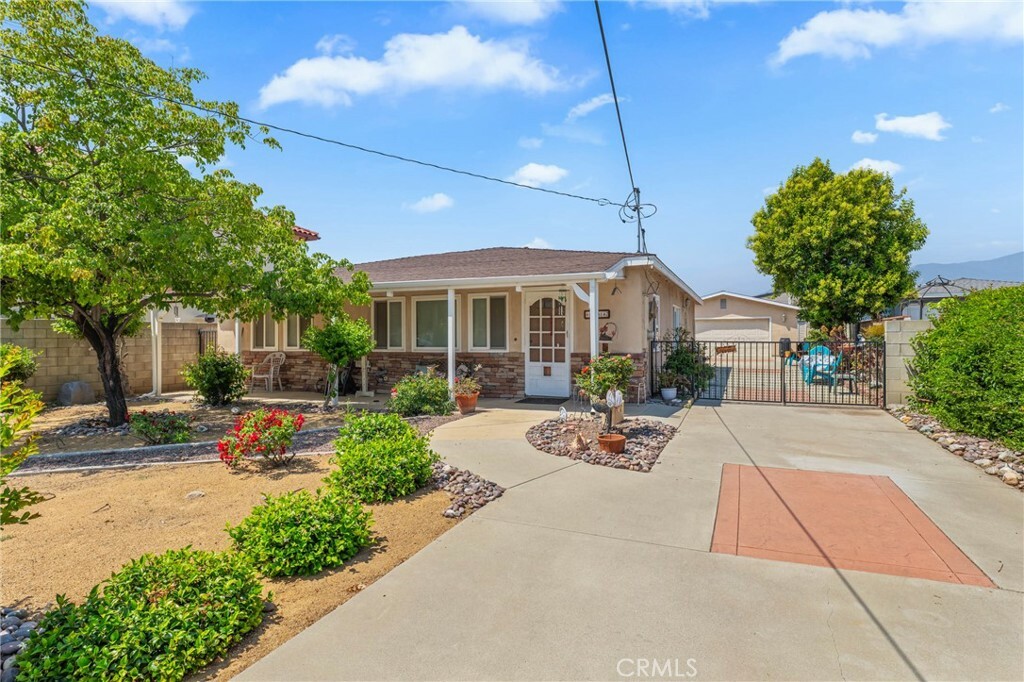 Property Photo:  1117 Gladstone Street  CA 91750 