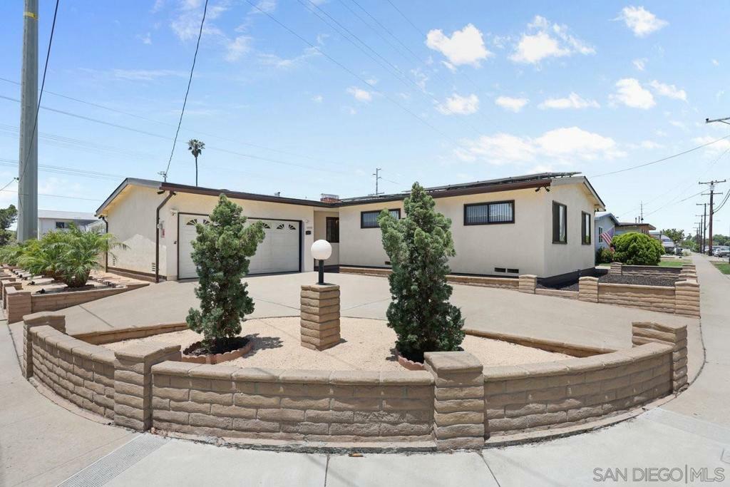Property Photo: 2502 Greyling CA 92123