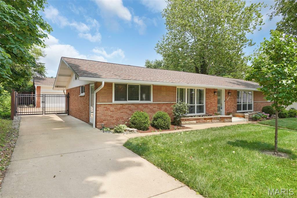 Property Photo: 9431 Engel Lane MO 63132