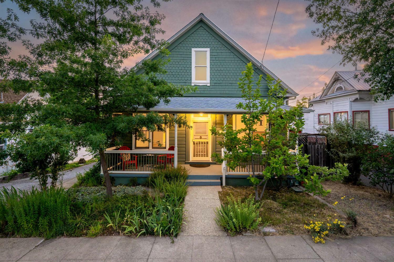 Property Photo: 148 Conaway Avenue CA 95945