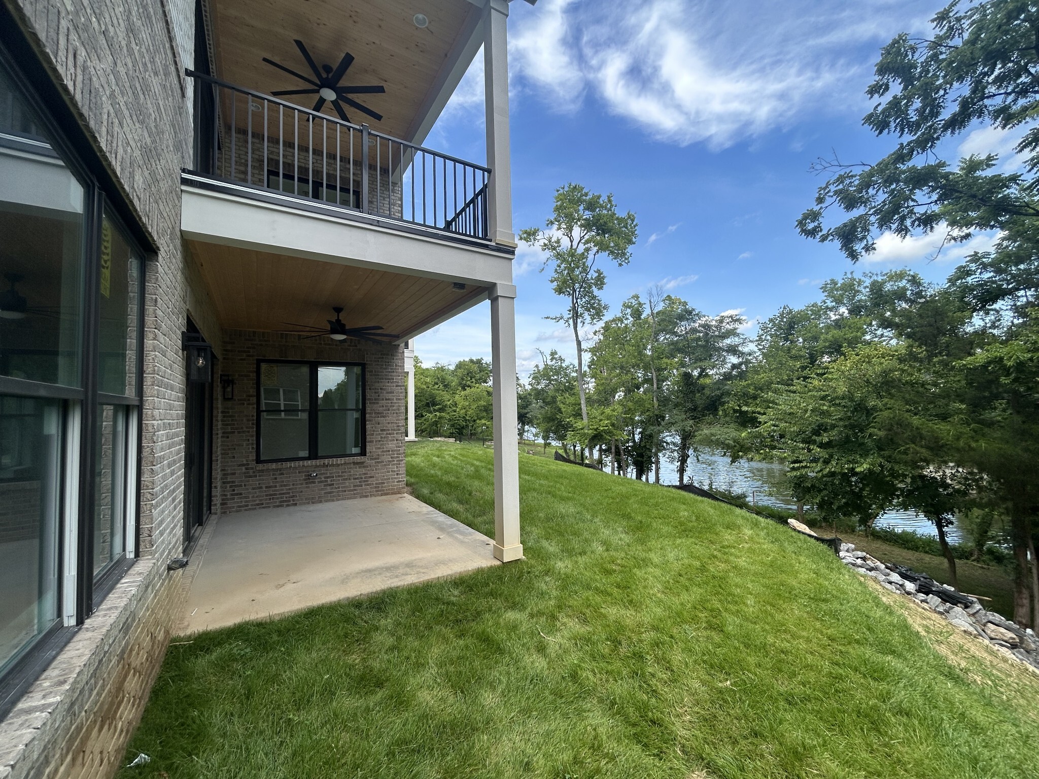 Property Photo: 1370 Reynard Dr TN 37066