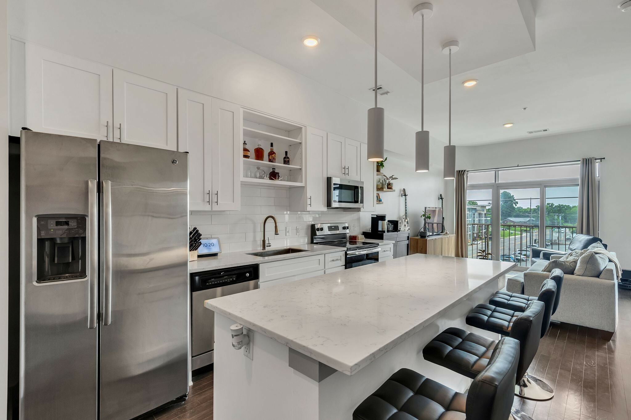 Property Photo: 2407 8th Ave S 305 TN 37204