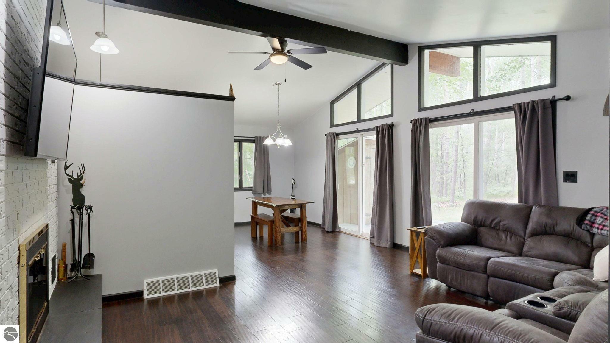 Property Photo: 1207 Queens Way MI 48893