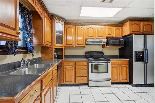 Property Photo:  3206 Connecticut Avenue  LA 70065 