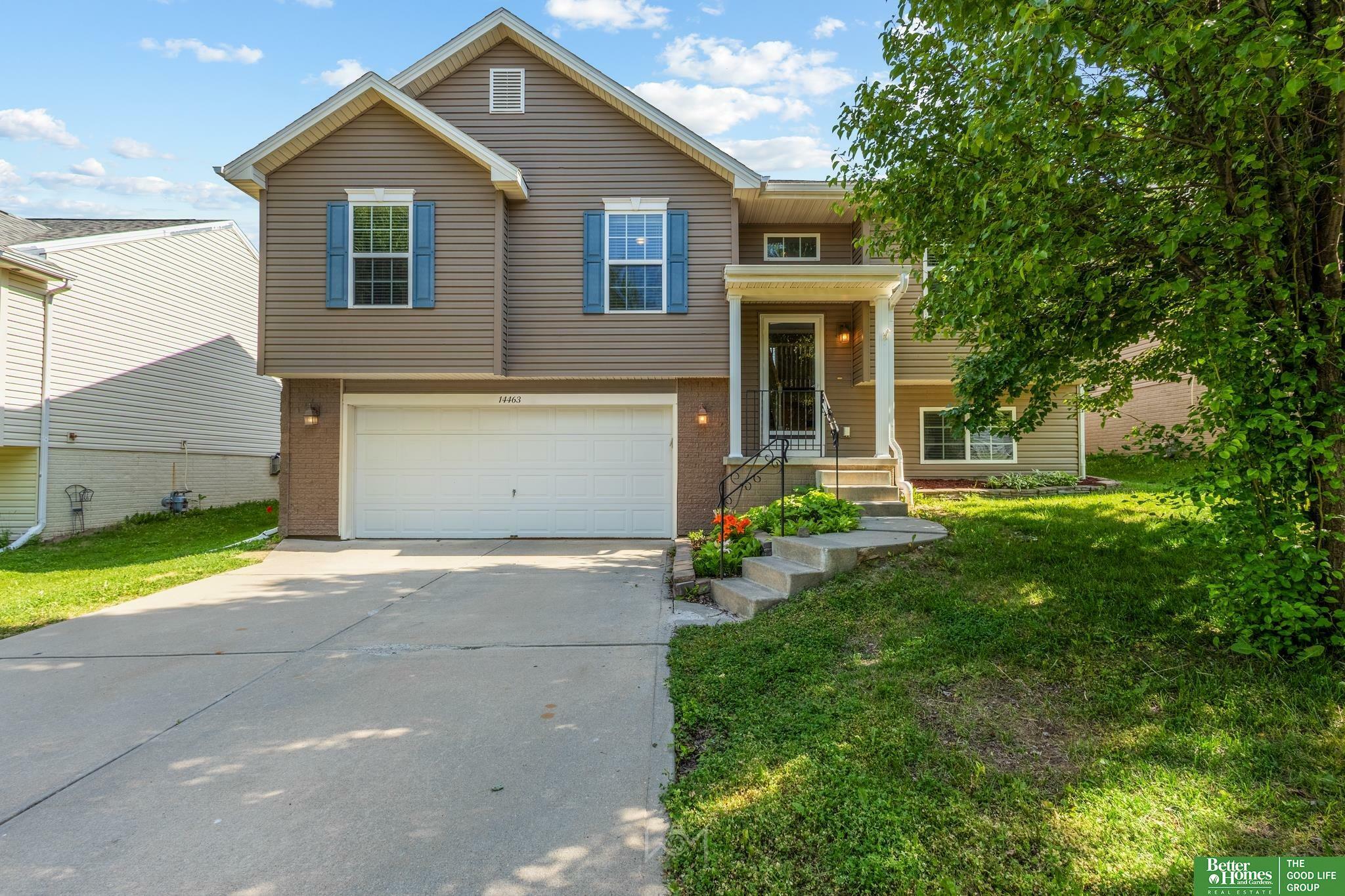 Property Photo: 14463 Reynolds Street NE 68007