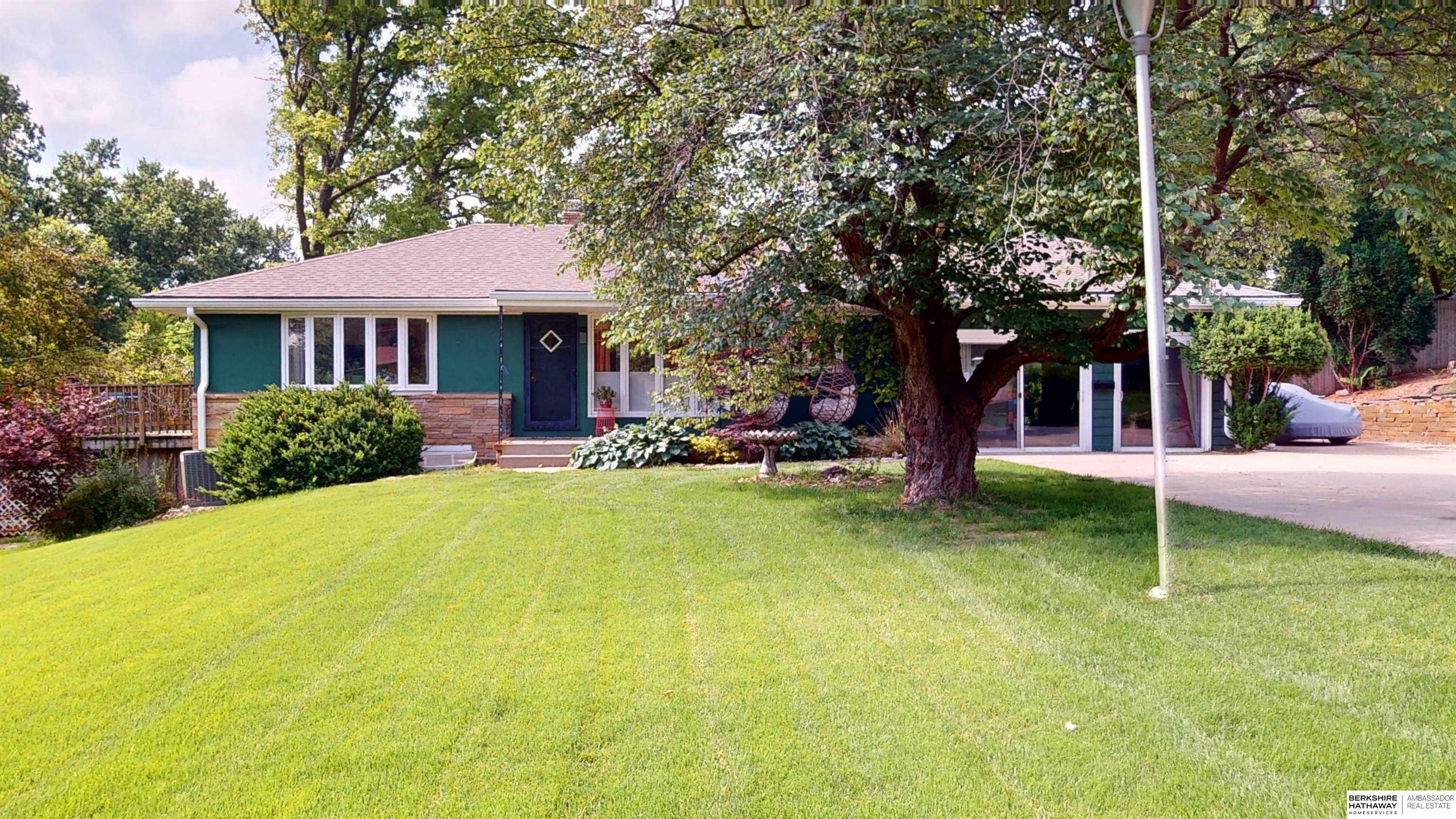 7923 Harney Street  Omaha NE 68114 photo