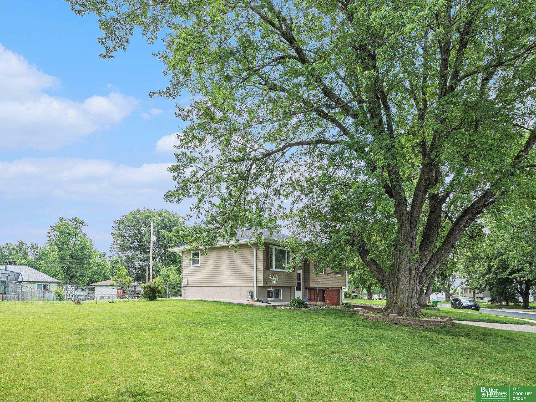 Property Photo: 7119 Pine Drive NE 68128