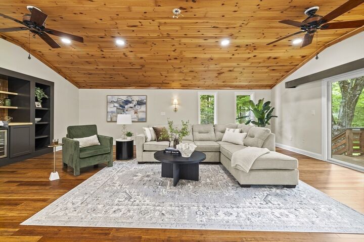 Property Photo: 616 Grove Street MA 01701