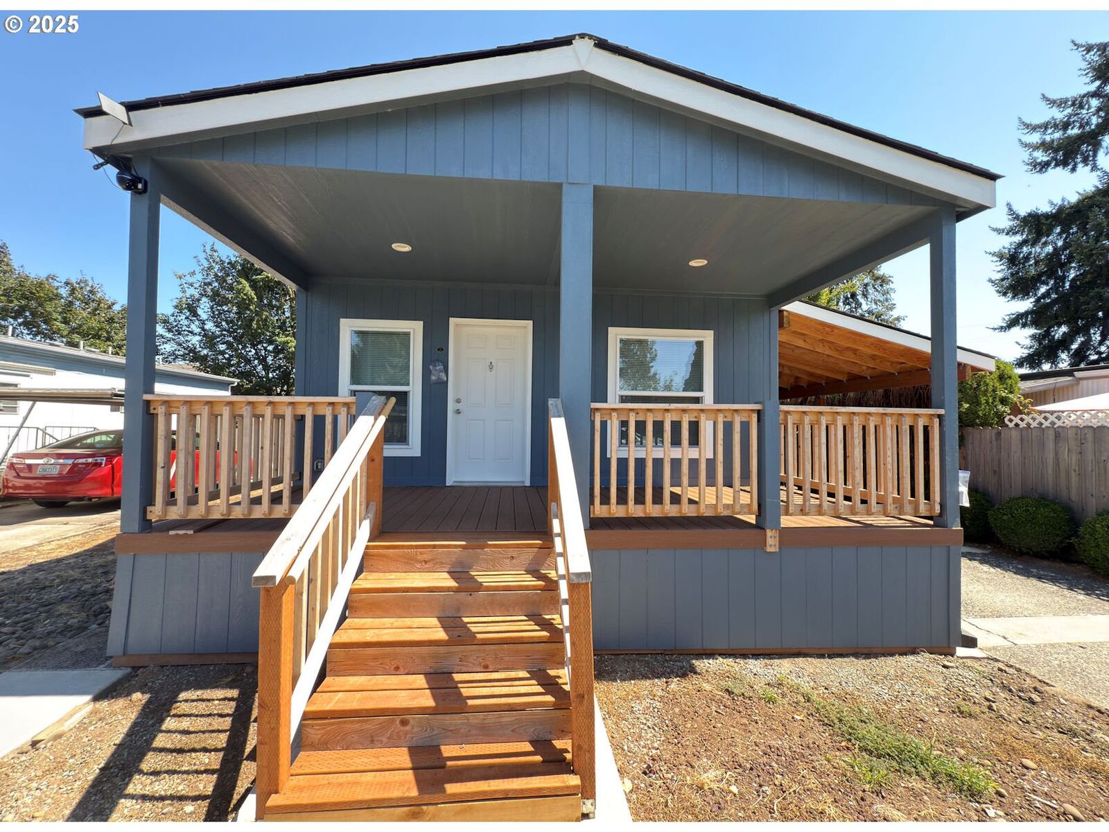 Property Photo:  11316 NE 28th St 4  WA 98682 